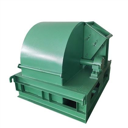 Medienos drožlių šlifavimas pjuvenų smulkintuvu