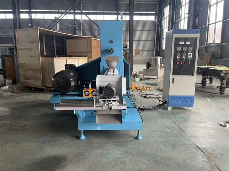 Eco-Friendly Floating Feed Extruder